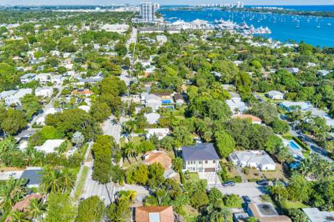 383 31st Court, West Palm Beach FL - photo 9 of 13