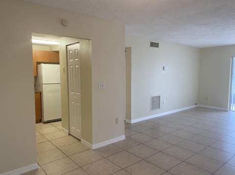 405 Executive Center Drive #208, West Palm Beach FL - photo 10 of 32