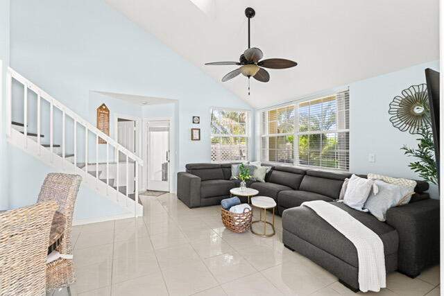 3 bedroom Townhouse at 8104 Oakton Court #4b, Wellesley At Lake Clarke Shores, Lake Clarke Shores — photo 4