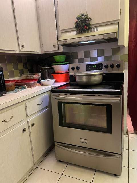 5803 NW 86th Avenue, Tamarac FL - photo 6 of 14