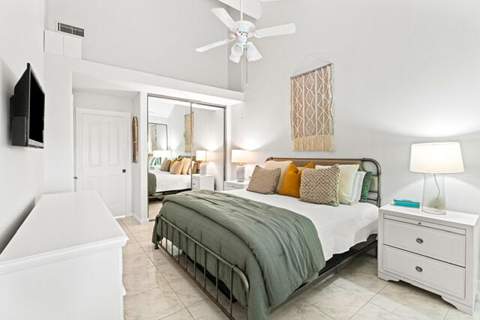 8104 Oakton Court #4b, Lake Clarke Shores FL - photo 14 of 25