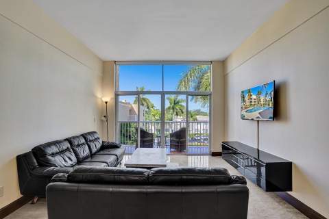 1350 SE 3rd Avenue #406, Dania Beach FL - photo 10 of 37