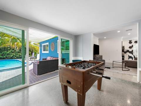 657 NW 30th Court, Wilton Manors FL - photo 16 of 20