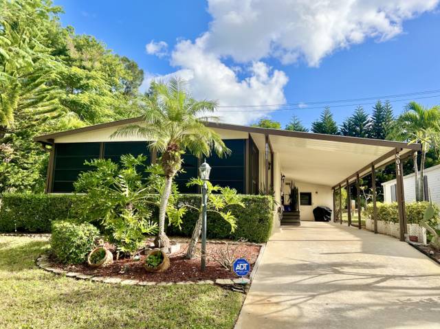8011 SE Homestead Avenue, home for sale in Hobe Sound