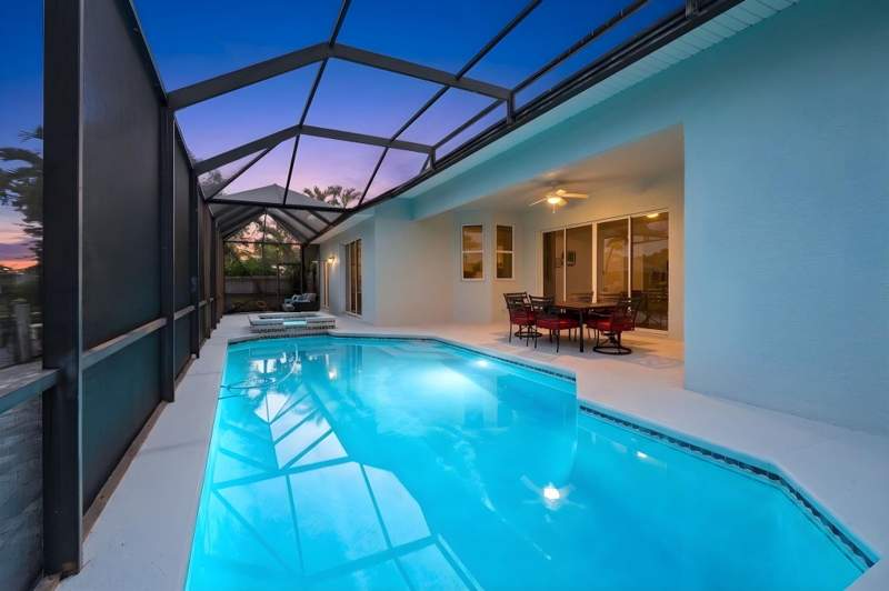 3 bedroom Single Family Residence at 117 Queen Elizabeth Court, Queen'S Cove Unit 1, Hutchinson Island — photo 3