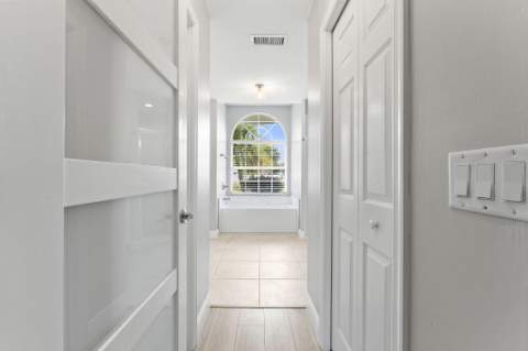 117 Queen Elizabeth Court, Hutchinson Island FL - photo 22 of 68