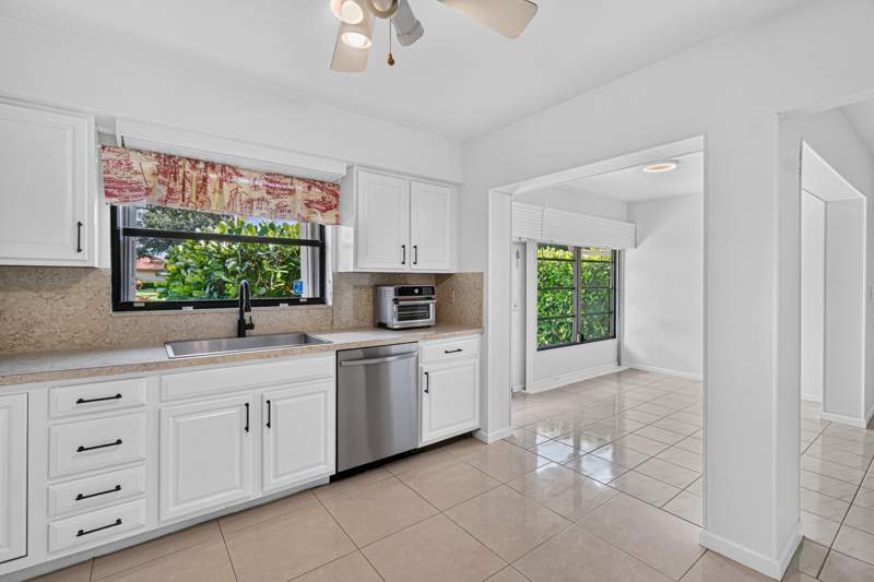 2 bedroom Villa at 9830 Bischofia Tree Way, Bent Tree Villas West Condo, Boynton Beach — photo 5