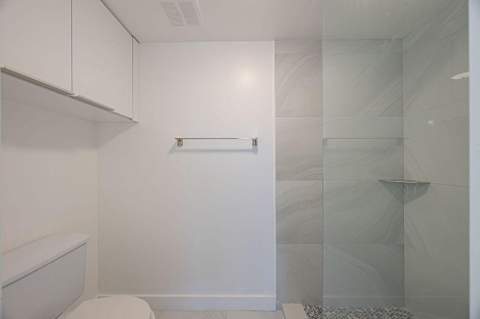 808 SE 7th Street #305, Deerfield Beach FL - photo 10 of 25
