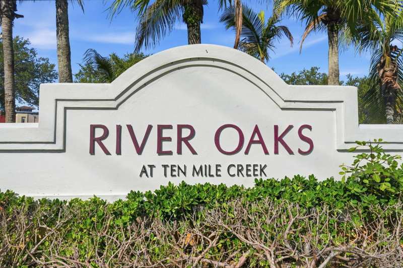 4 bedroom Townhouse at 2551 Creekside Drive, River Oaks, Fort Pierce — photo 1
