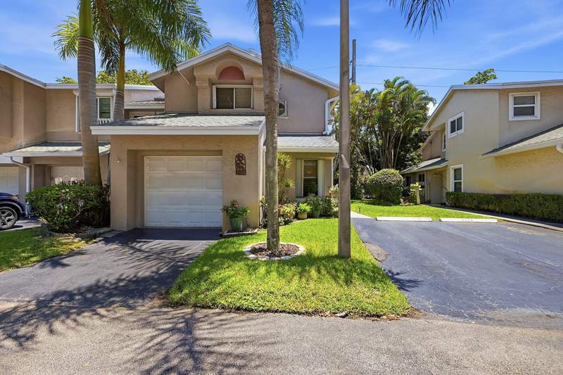 3 bedroom Townhouse at 2118 Discovery Circle, Discovery Point, Deerfield Beach — photo 2