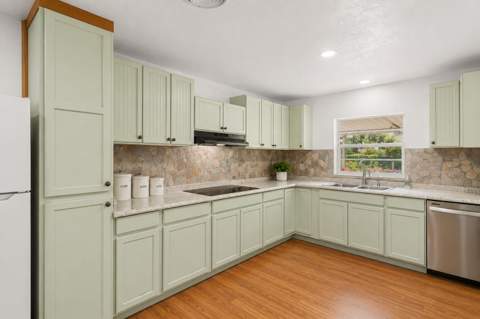 2405 Blossom Court, Fort Pierce FL - photo 8 of 22