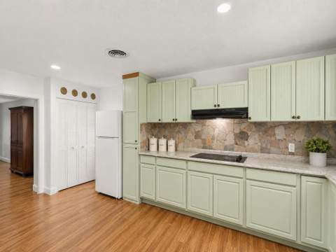 2405 Blossom Court, Fort Pierce FL - photo 10 of 22