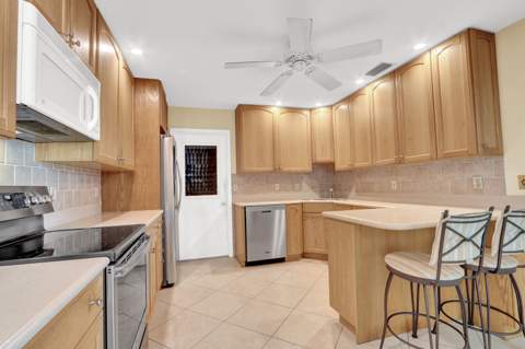 13 Ironwood Way, Palm Beach Gardens FL - photo 11 of 32