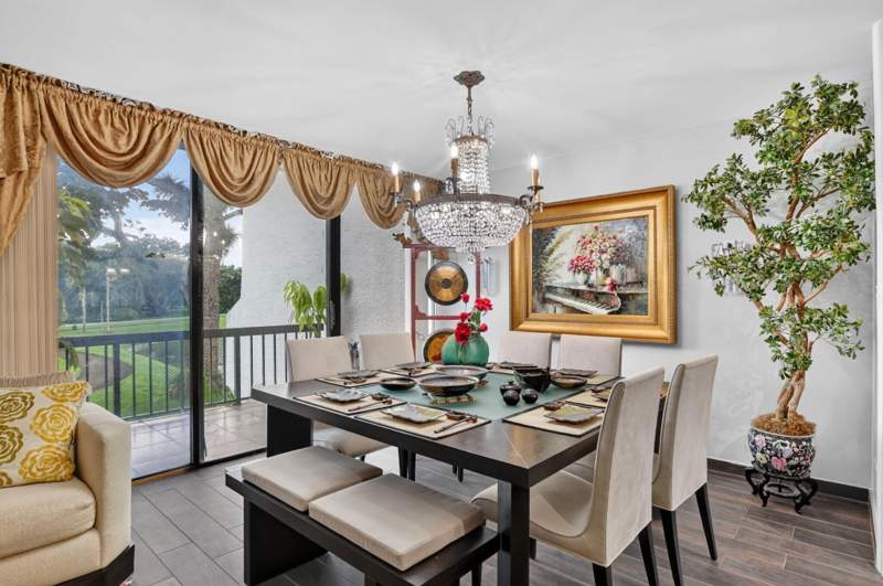 2 bedroom Townhouse at 2805 Bridgewood Drive, Bridgewood Townhouse, Boca Raton — photo 2