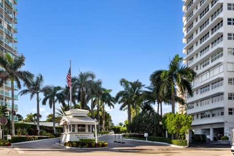 2100 S Ocean Lane #703, Fort Lauderdale FL - photo 23 of 40