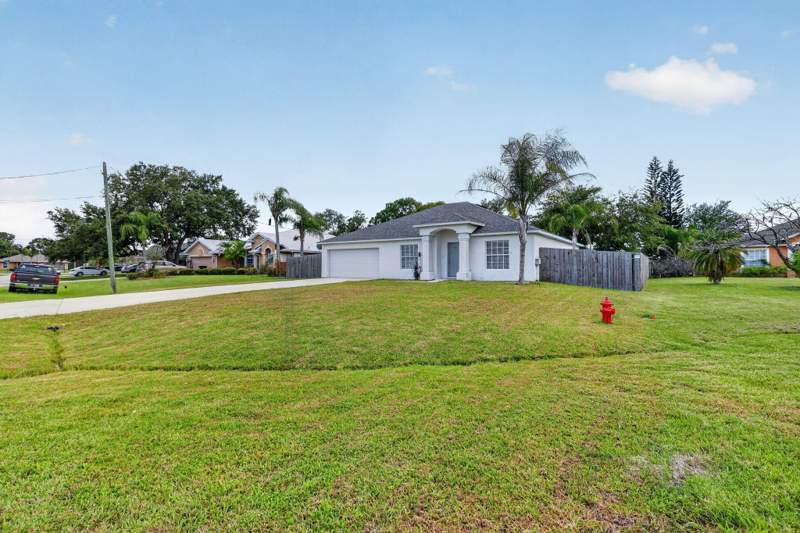 3 bedroom Single Family Residence at 6115 NW Nolia Court, Port St Lucie Section 48 1st Replat, Port St. Lucie — photo 3