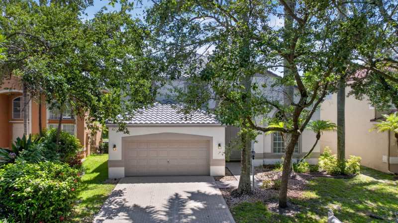 4 bedroom Single Family Residence at 6702 NW 80th Manor, Mayfair At Parkland, Parkland — photo 1