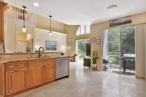 6702 NW 80th Manor, Parkland FL - photo 10 of 35