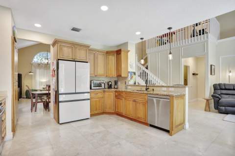 6702 NW 80th Manor, Parkland FL - photo 13 of 35
