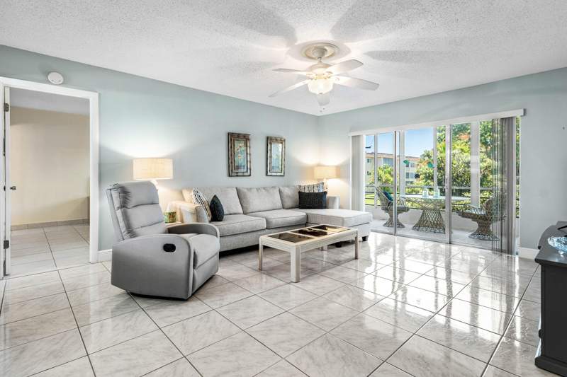 2 bedroom Condominium at 721 Lori Drive #208, Lakeside Village Condo 8, Palm Springs — photo 3