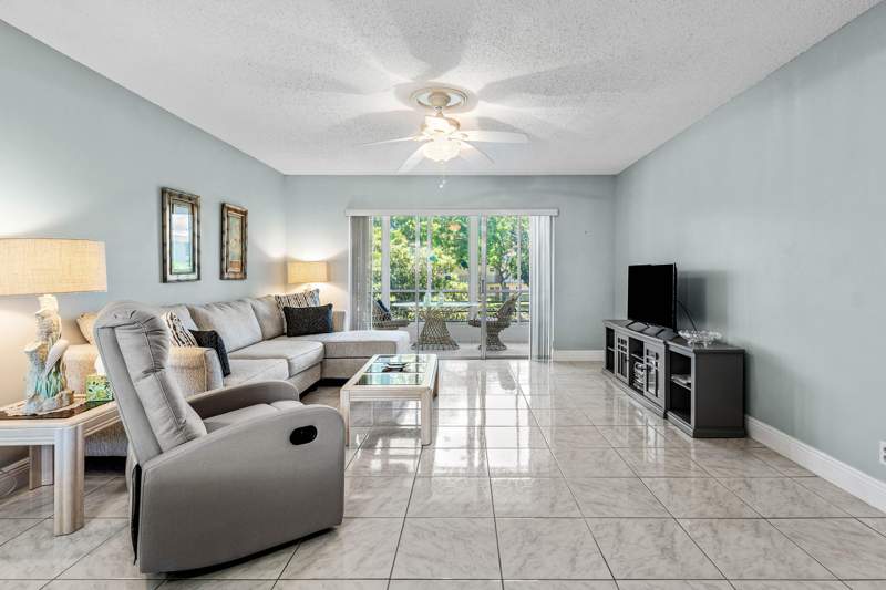 2 bedroom Condominium at 721 Lori Drive #208, Lakeside Village Condo 8, Palm Springs — photo 5