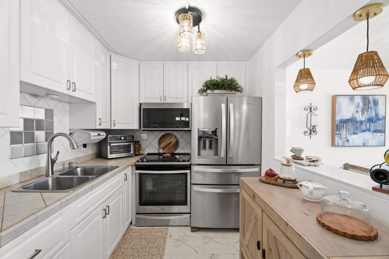 1 bedroom Condominium at 200 Village Green Circle #206, Village Green Kensington Condo, Palm Springs — photo 4
