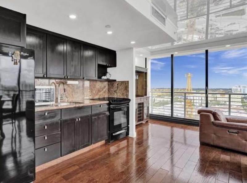 1 bedroom Condominium at 1720 Harrison Street #14h, Home Tower Condo, Hollywood — photo 2