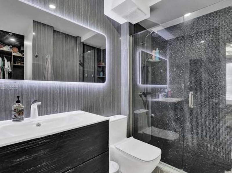1 bedroom Condominium at 1720 Harrison Street #14h, Home Tower Condo, Hollywood — photo 3