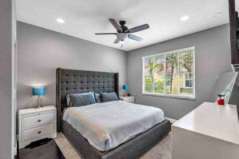 364 Lake Monterey Circle, Boynton Beach FL - photo 7 of 26