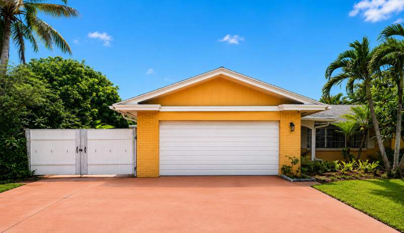 4 bedroom Single Family Residence at 842 Fathom Road, Yacht Club, North Palm Beach — photo 4