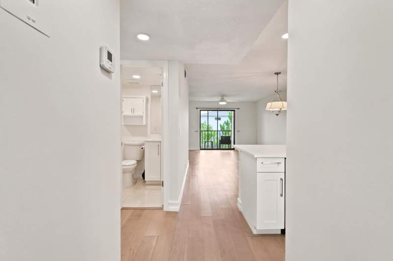 2 bedroom Condominium at 7209 Golf Colony Court #203, Lucerne Lakes Golf Colony Condos 1 Thru 12 , Lake Worth — photo 4