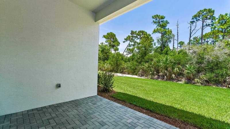 3 bedroom Single Family Residence at 212 SE Via Sangro, Tesoro Preserve Plat No 2 — photo 3