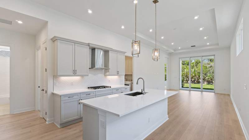 3 bedroom Single Family Residence at 212 SE Via Sangro, Tesoro Preserve Plat No 2 — photo 2