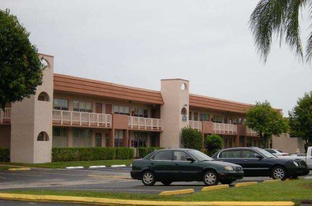 1 bedroom Condominium at 9101 Sunrise Lakes Boulevard #206, Sunrise Lakes Phase III, Sunrise — photo 1