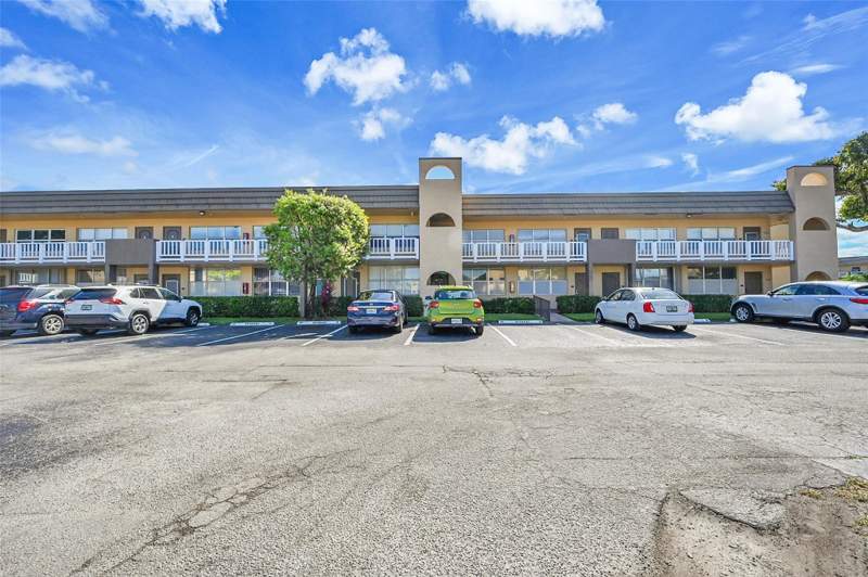 1 bedroom Condominium at 9101 Sunrise Lakes Boulevard #206, Sunrise Lakes Phase III, Sunrise — photo 4