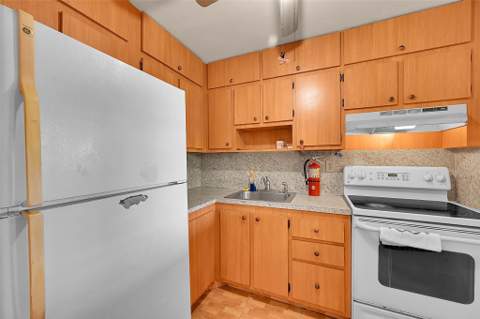 9101 Sunrise Lakes Boulevard #206, Sunrise FL - photo 12 of 35