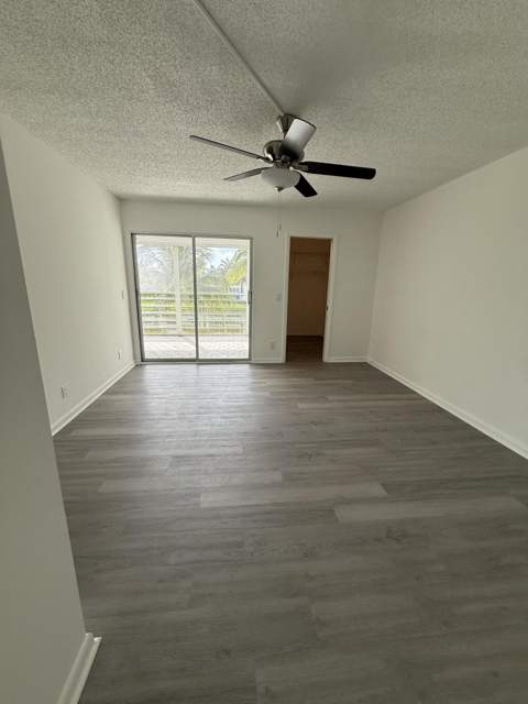 3089 Yarmouth #3089, Boca Raton FL - photo 10 of 14
