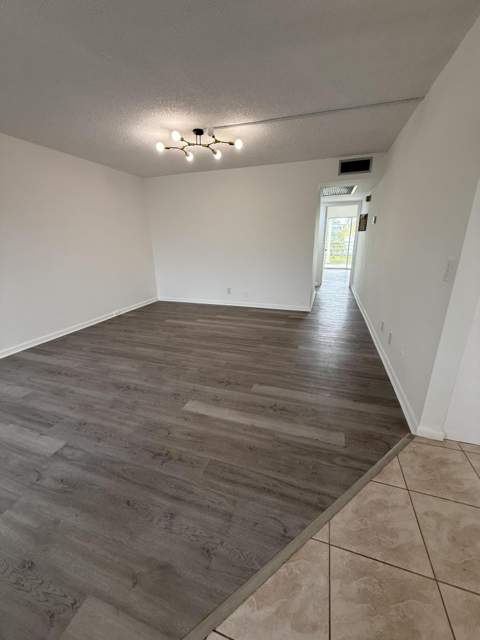 3089 Yarmouth #3089, Boca Raton FL - photo 8 of 14