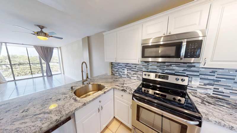 1 bedroom Condominium at 108 Royal Park Drive #Unit 4E, Royal Park Condo, Oakland Park — photo 1