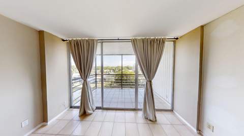 108 Royal Park Drive #Unit 4E, Oakland Park FL - photo 6 of 17