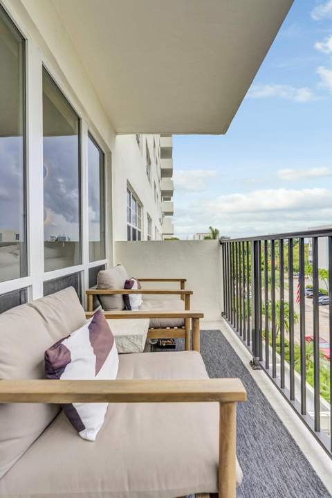340 Sunset Drive #505, Fort Lauderdale FL - photo 13 of 28