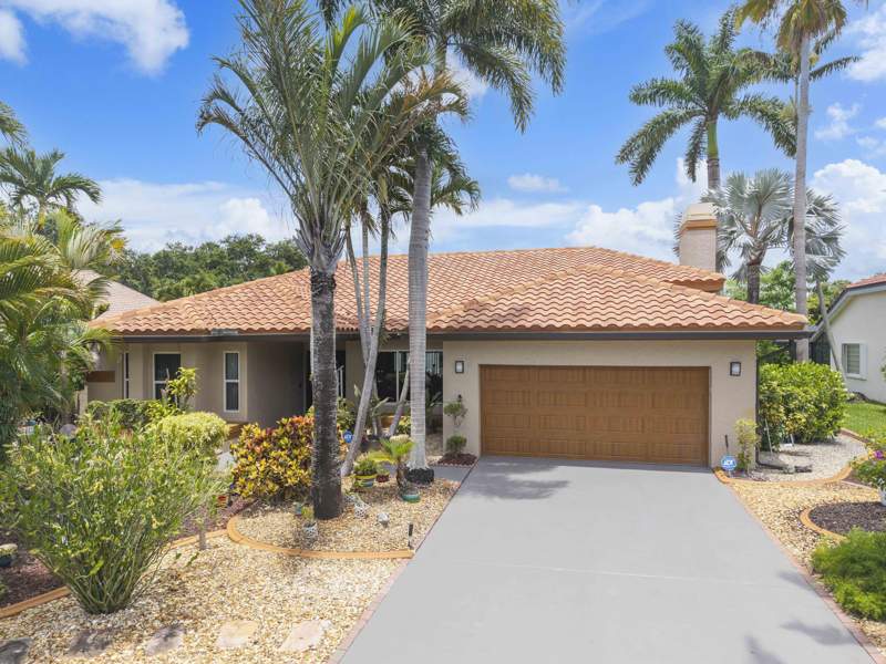 4 bedroom Single Family Residence at 5911 NW 60th Avenue, Countrys Point, Parkland — photo 2