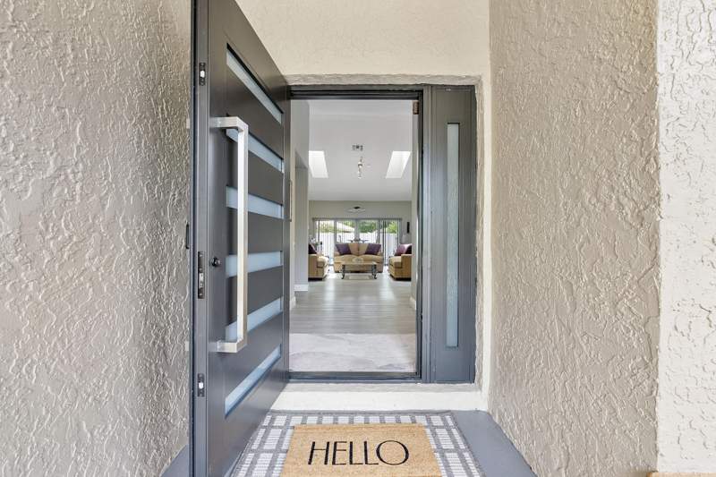 4 bedroom Single Family Residence at 5911 NW 60th Avenue, Countrys Point, Parkland — photo 5