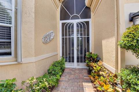 7264 Cataluna Circle, Delray Beach FL - photo 6 of 82