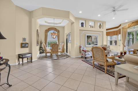 7264 Cataluna Circle, Delray Beach FL - photo 15 of 82
