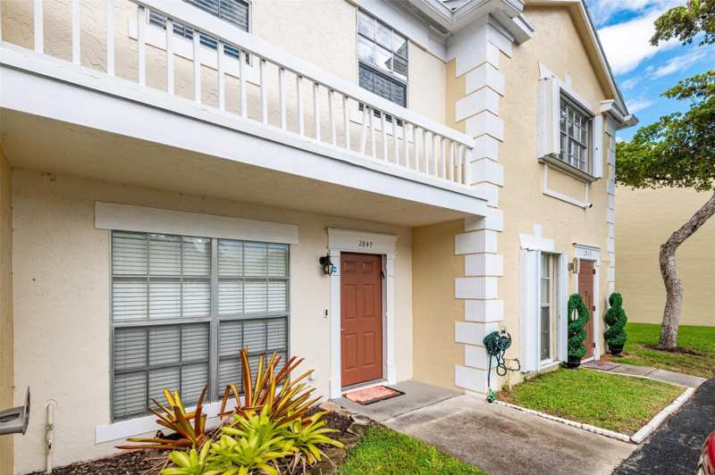 2 bedroom Townhouse at 2849 S Belmont Lane, Rock Creek Phase Two, Cooper City — photo 1