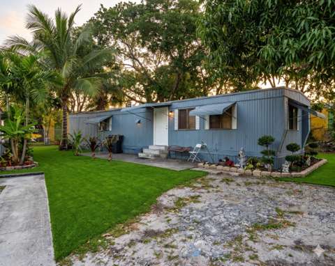 3 Ferne Lane, home for sale in Greenacres 33467