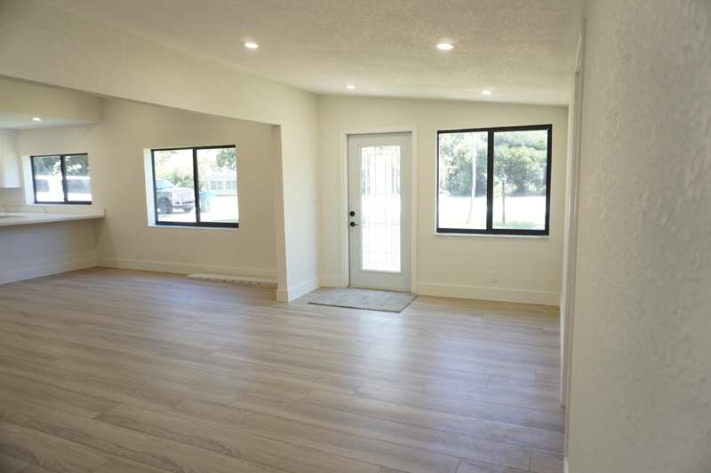 4 bedroom Single Family Residence at 310 SW 1st Avenue, Boynton Heights, Boynton Beach — photo 4