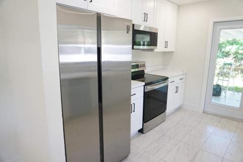 310 SW 1st Avenue, Boynton Beach FL - photo 9 of 26
