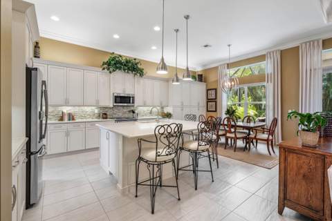 9061 Golden Mountain Circle, Boynton Beach FL - photo 9 of 49